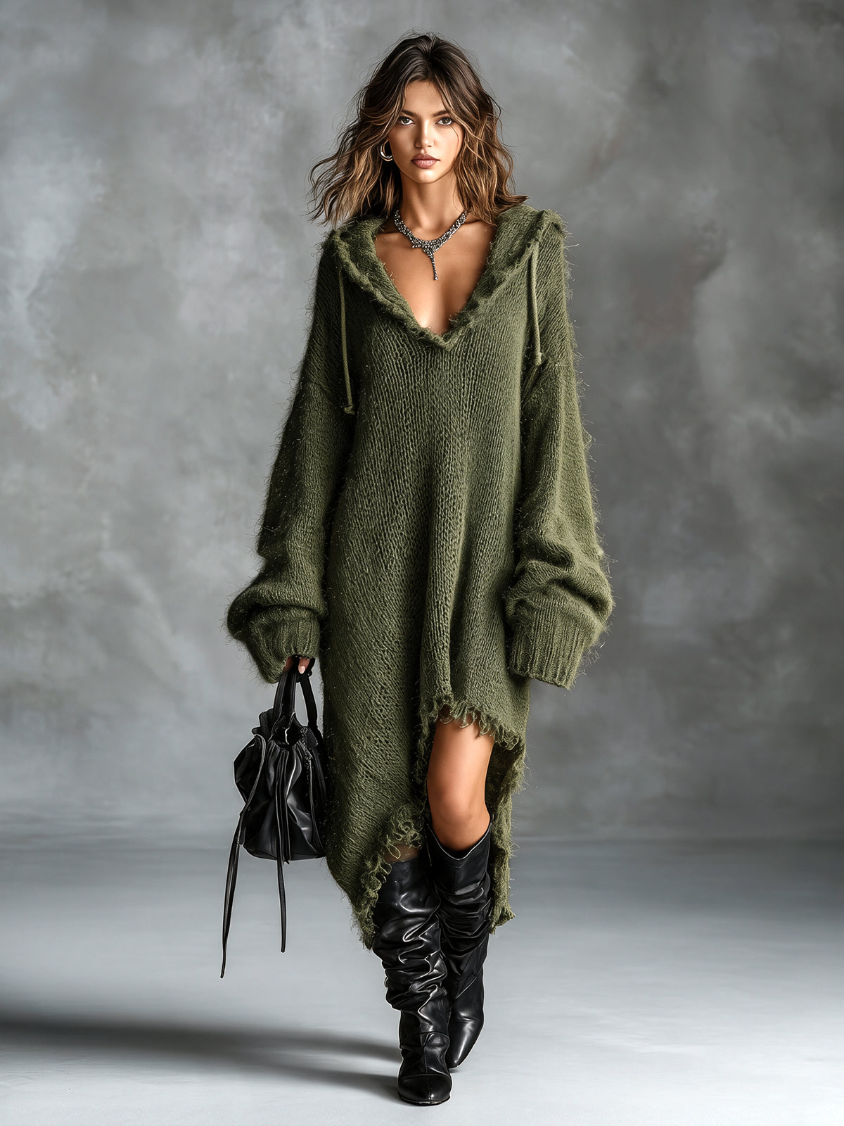 Abito Midi in Maglia Felpata con Cappuccio