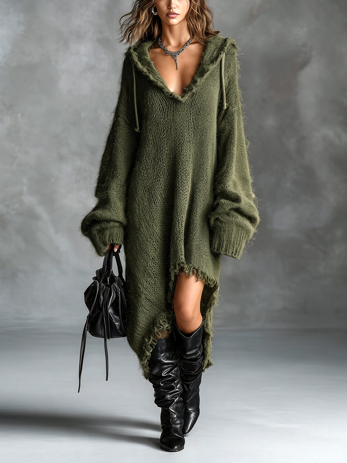 Abito Midi in Maglia Felpata con Cappuccio