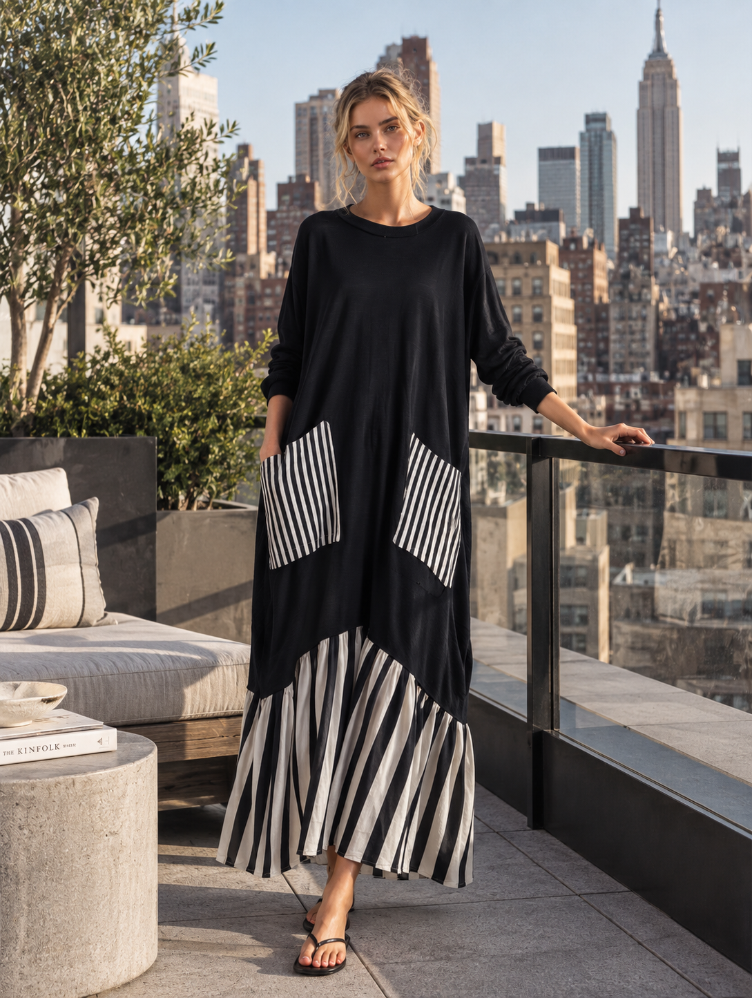 Stefania | Vestito lungo oversize in cotone nero con righe stile patchwork