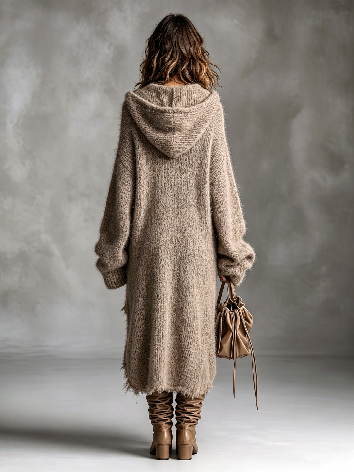 Abito Midi in Maglia Felpata con Cappuccio