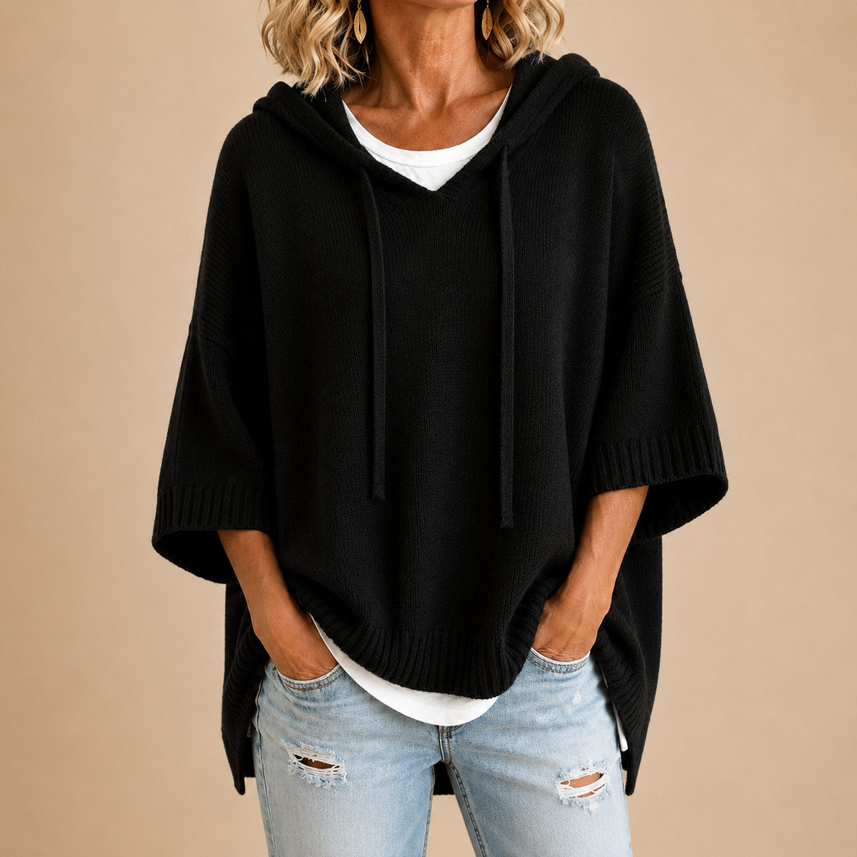 Mirella | Poncho in Maglia con Cappuccio