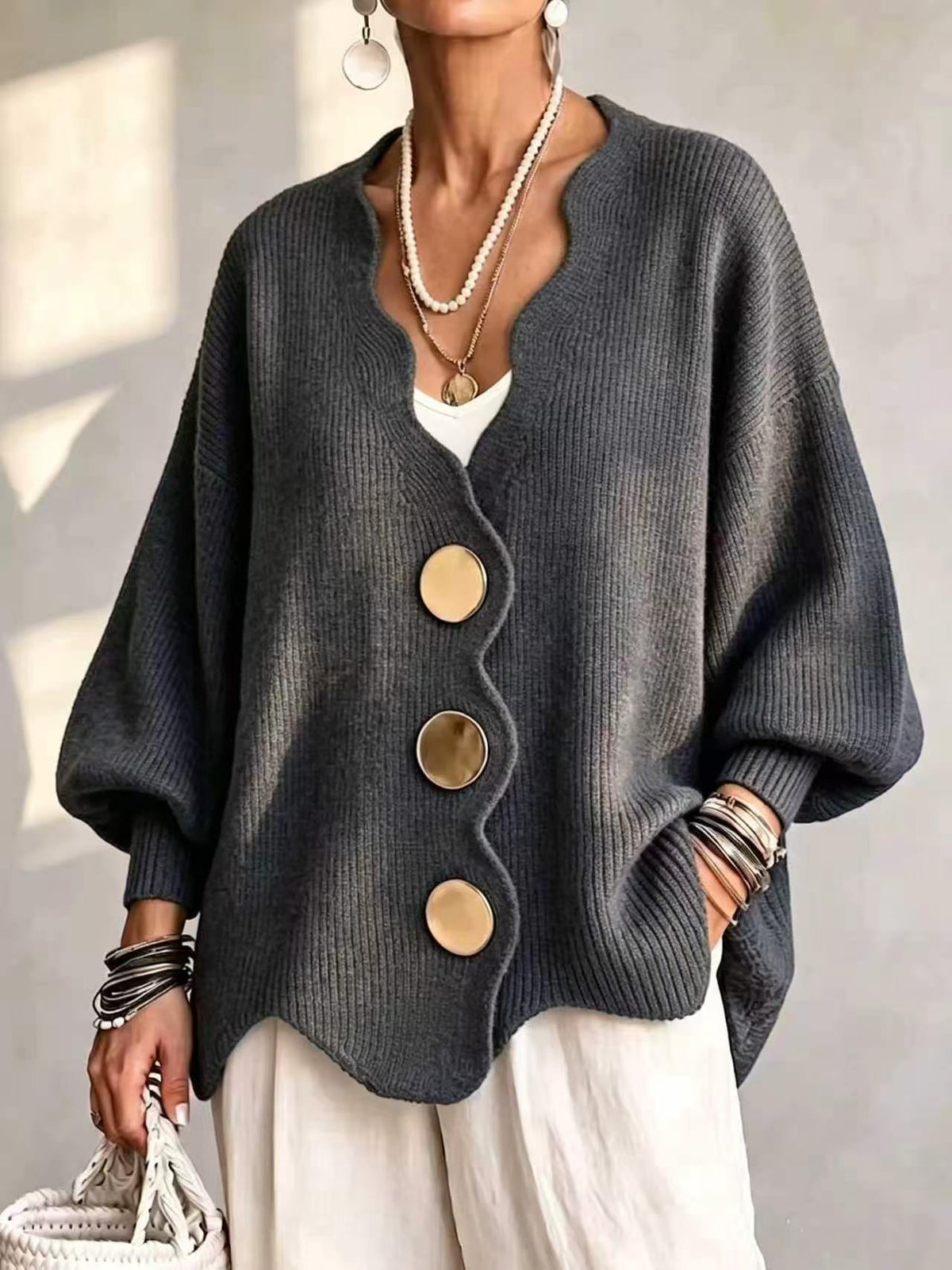 Elvira | Cardigan in Maglia con Bottoni e Scollo a V