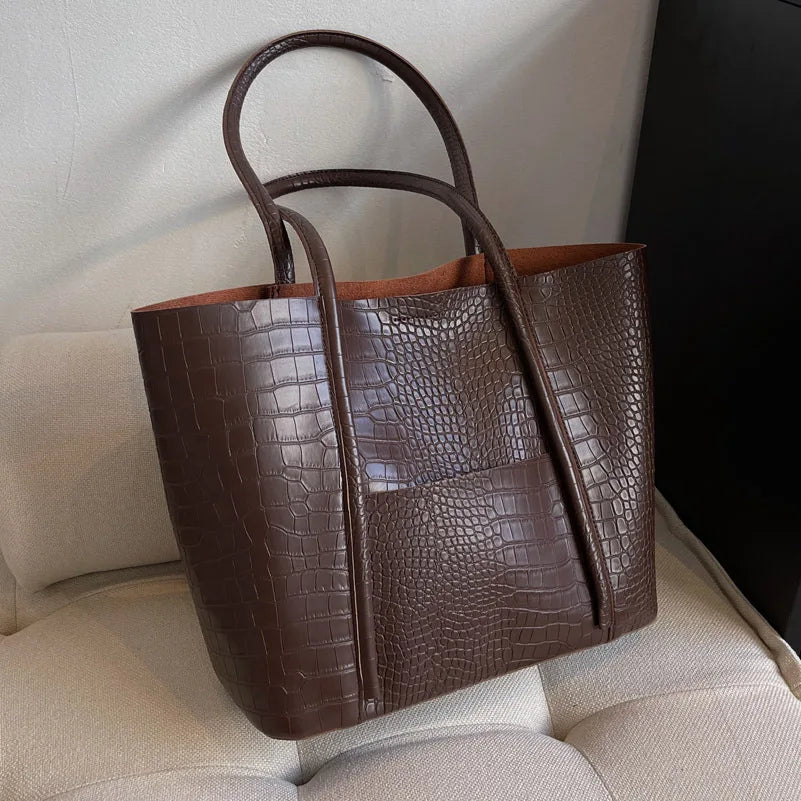Christina™ | Borsa a spalla raffinata