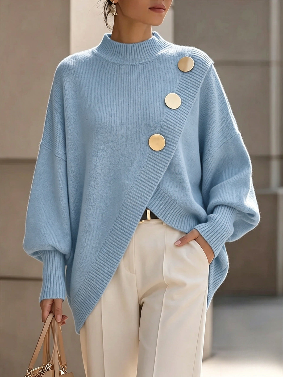 Rocío | Maglione Asimmetrico con Bottoni Dorati