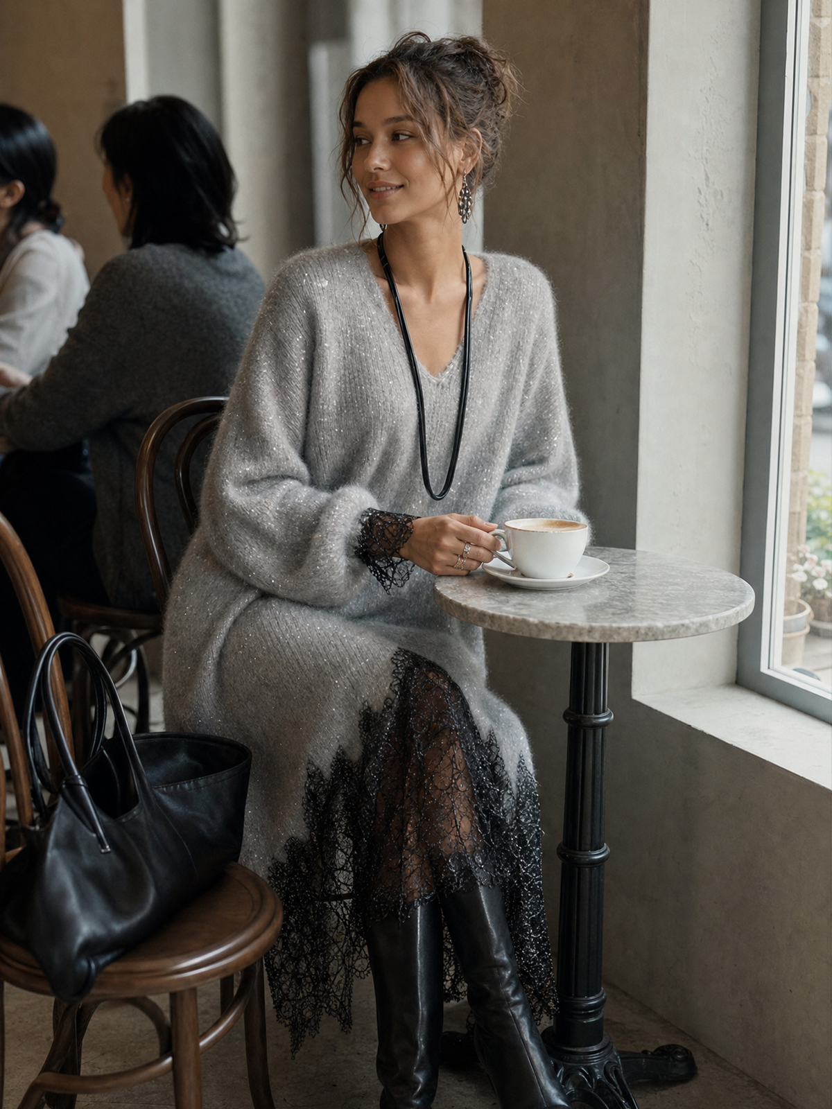 Abito Midi in Maglia Grigio con Orlo in Pizzo