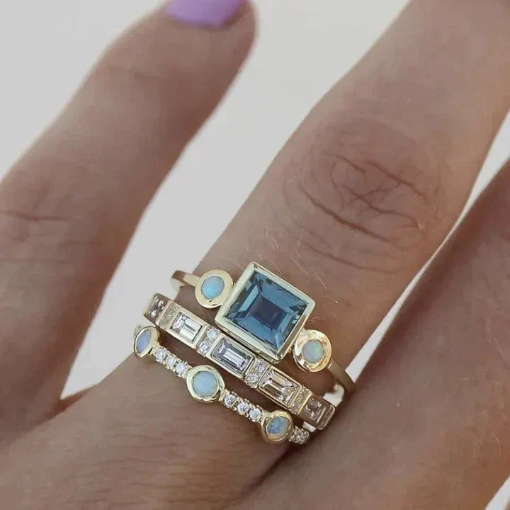 Caelia | Anello in Cristallo Blu Vintage